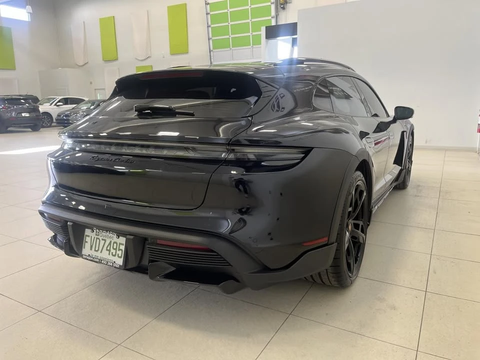2023 Porsche Taycan - Image 4 of 10
