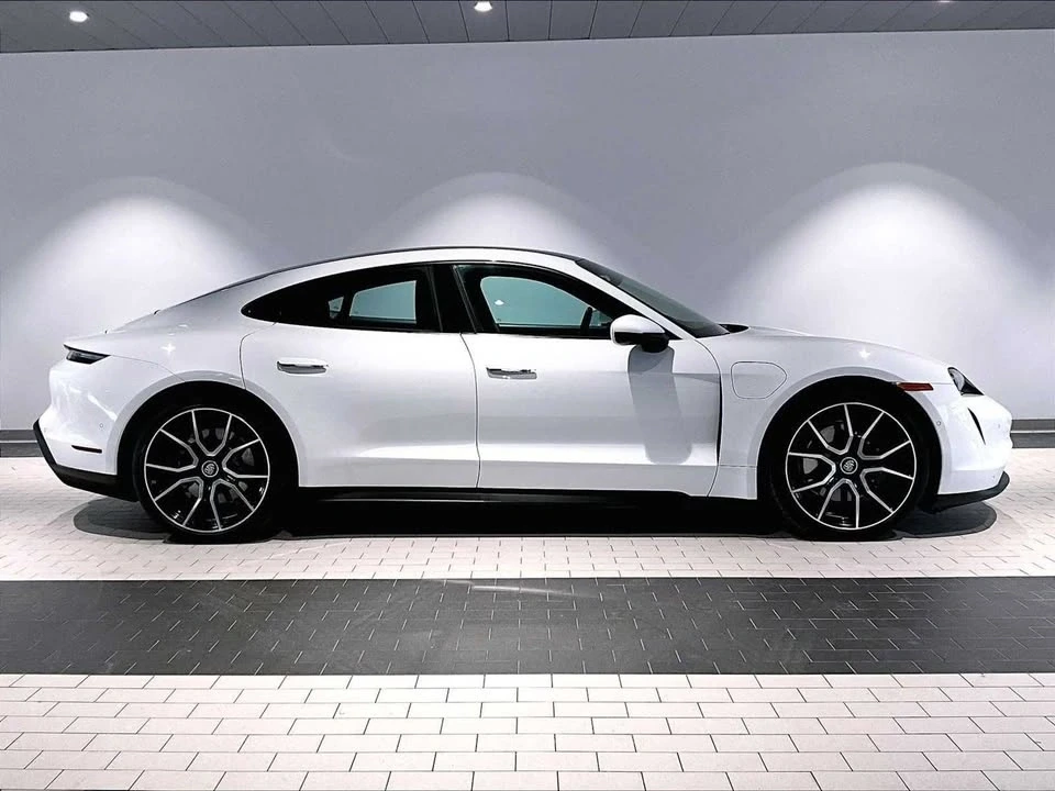 2023 Porsche Taycan - Image 7 of 20