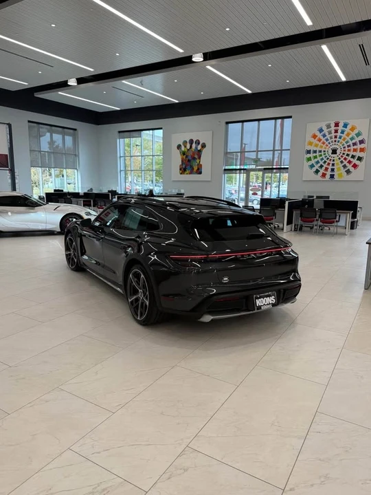 2023 Porsche Taycan 4 - Image 7 of 13