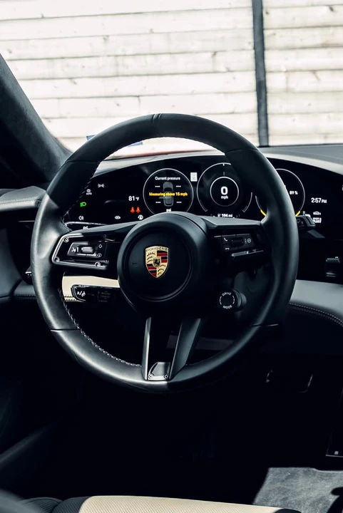 2023 Porsche Taycan GTS - Image 15 of 20