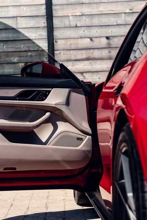 2023 Porsche Taycan GTS - Image 14 of 20