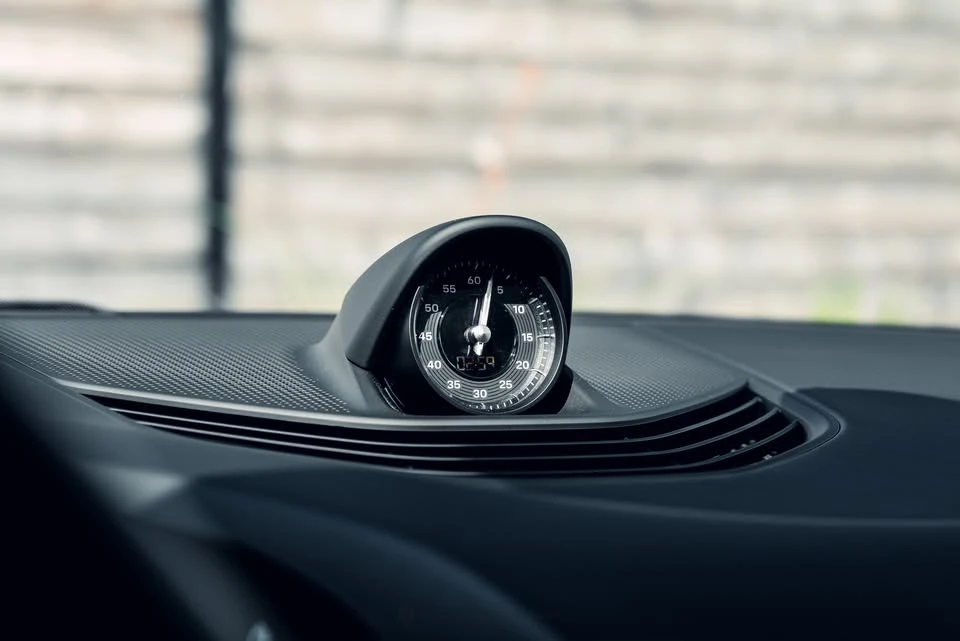 2023 Porsche Taycan GTS - Image 15 of 20