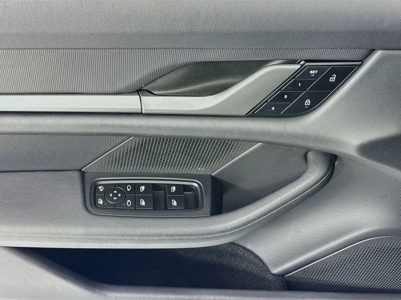 2023 Porsche Taycan - Image 11 of 20