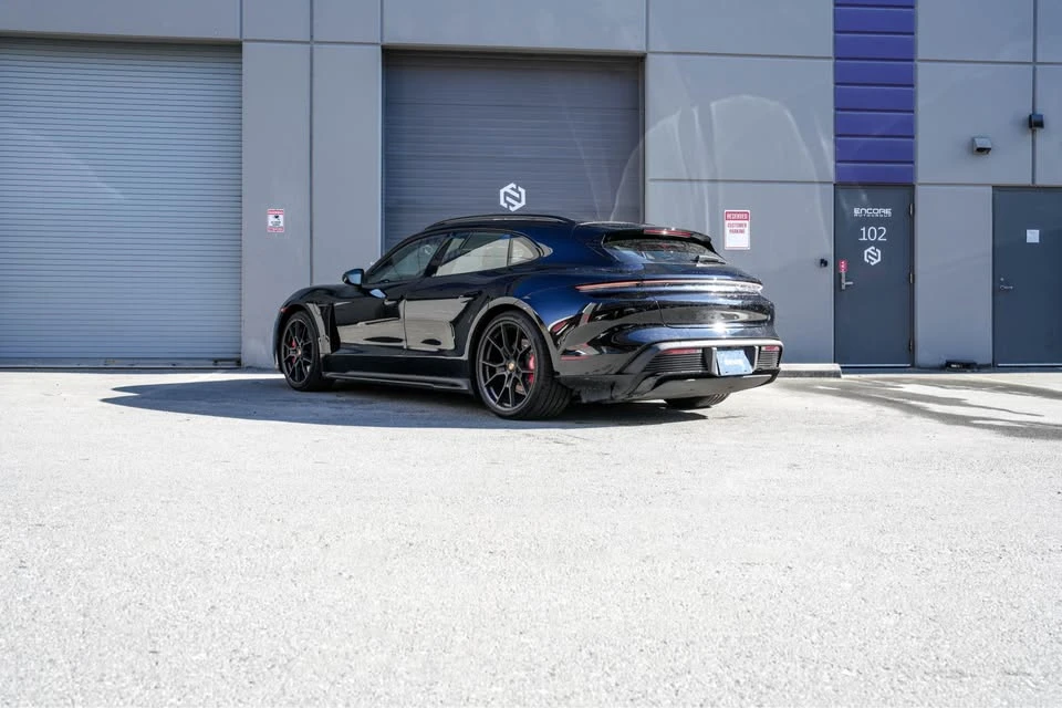 2023 Porsche Taycan - Image 4 of 15