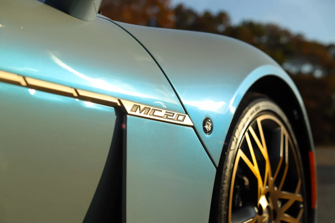 2023 Maserati MC20 Cielo - Image 17 of 31