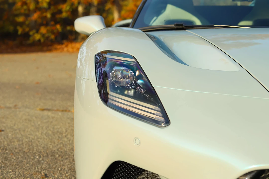 2023 Maserati MC20 Cielo - Image 12 of 31