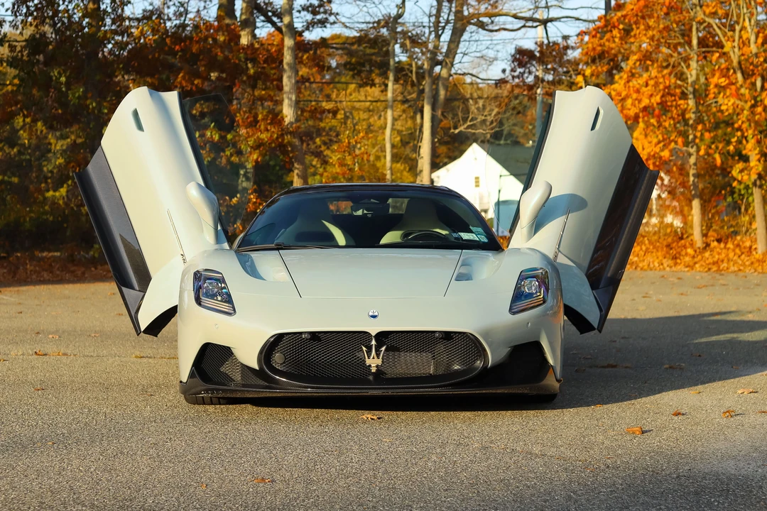 2023 Maserati MC20 Cielo - Image 23 of 31