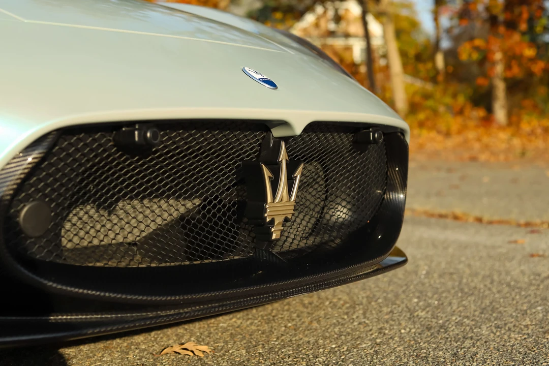 2023 Maserati MC20 Cielo - Image 11 of 31