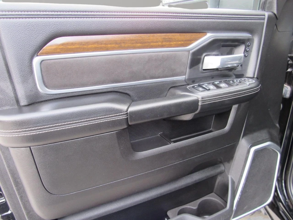 2023 Ram 2500 - Image 17 of 21