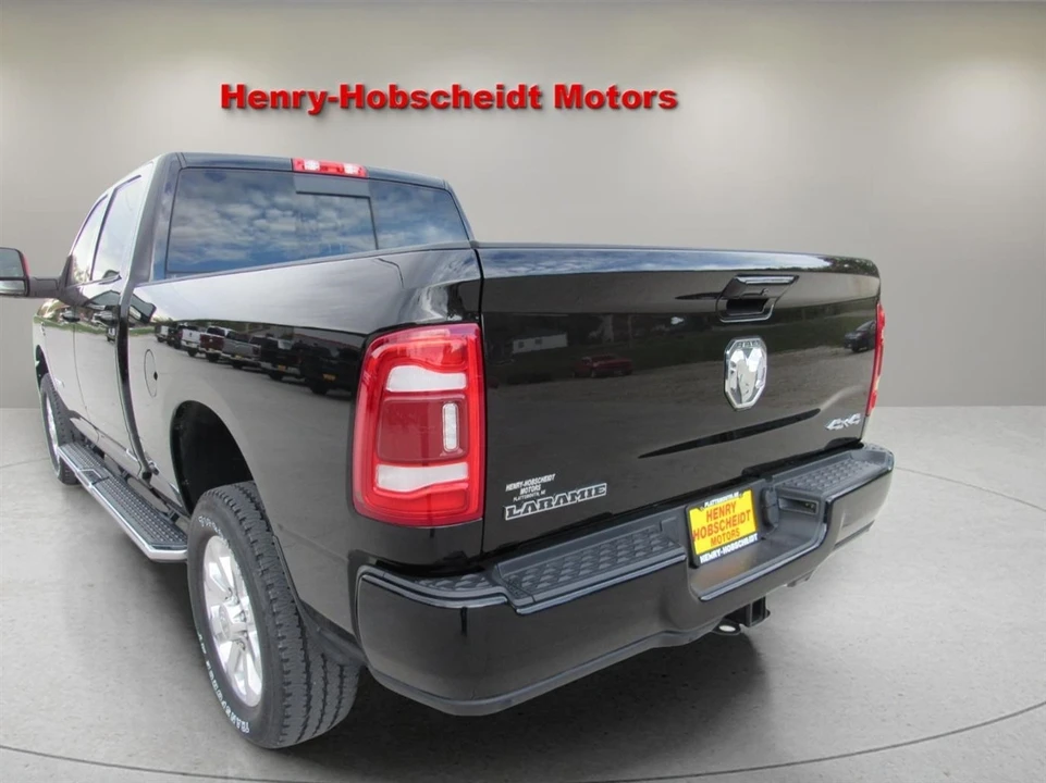 2023 Ram 2500 - Image 13 of 21
