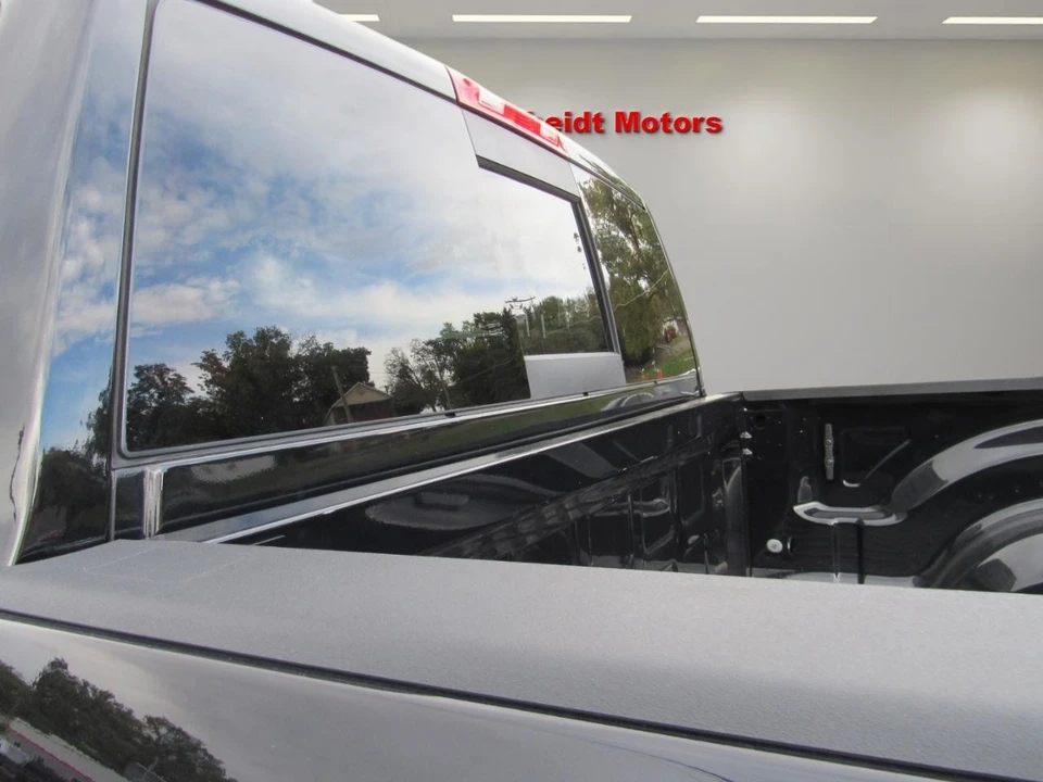 2023 Ram 2500 - Image 4 of 12