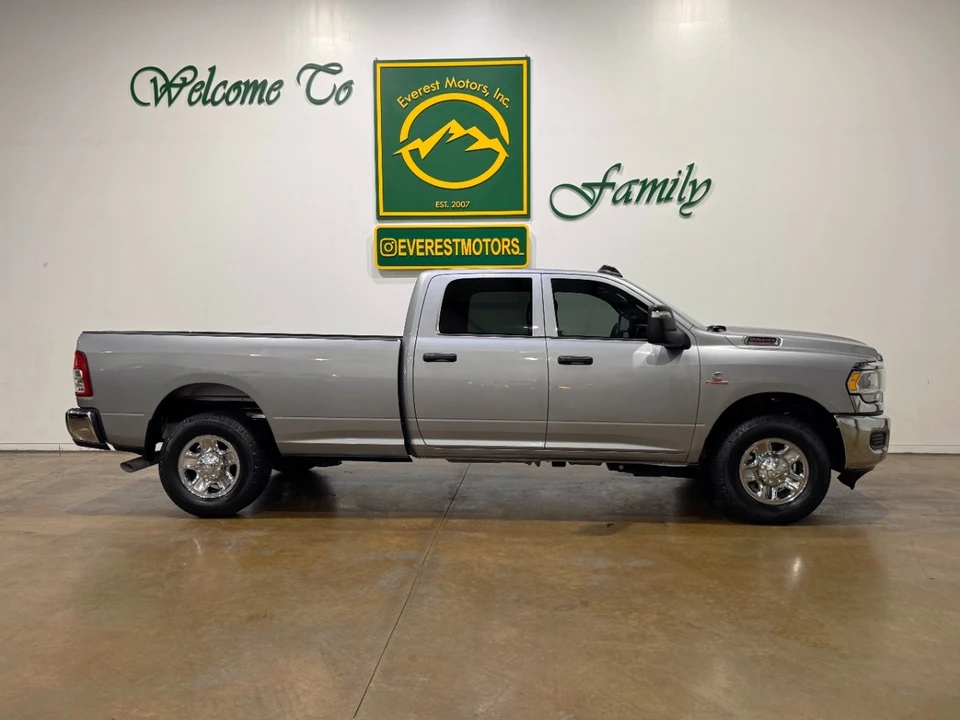 2023 Ram 2500 - Image 9 of 12