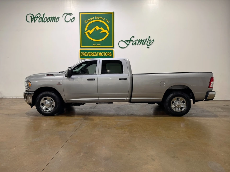 2023 Ram 2500 - Image 5 of 12