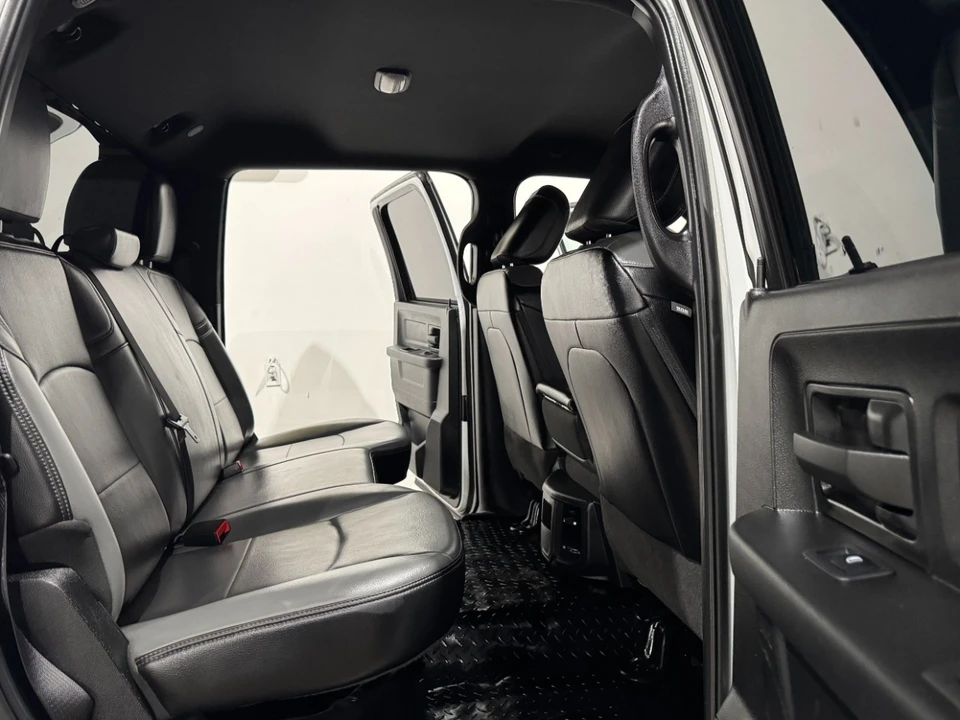 2023 Ram 2500 - Image 16 of 21