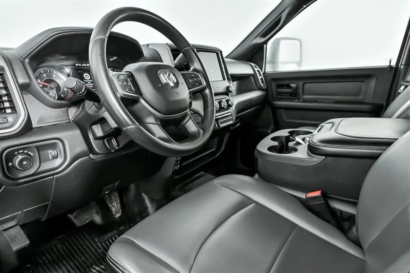 2023 Ram 4500 & 5500 - Image 17 of 21