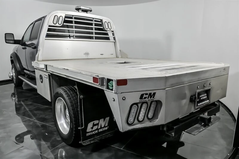 2023 Ram 4500 & 5500 - Image 9 of 21