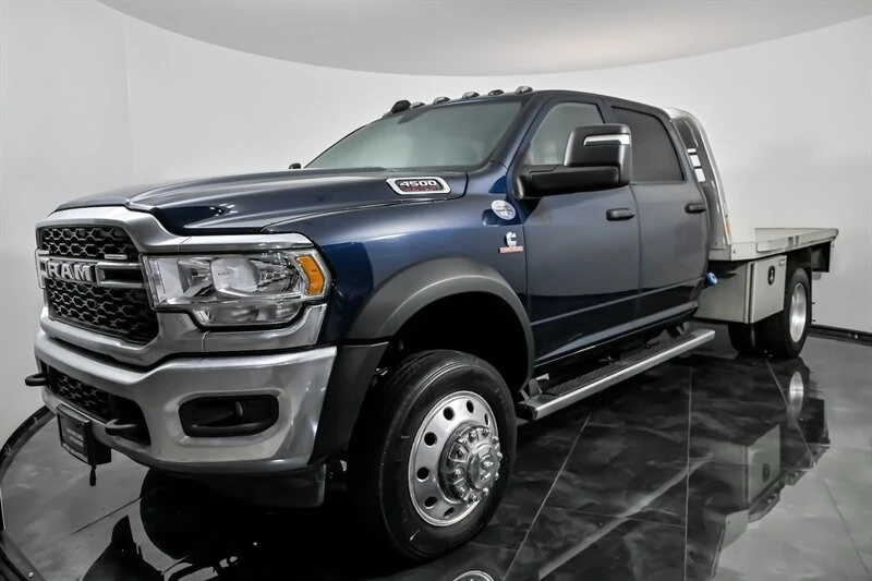 2023 Ram 4500 & 5500 - Image 5 of 21