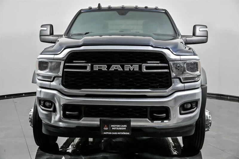 2023 Ram 4500 & 5500 - Image 4 of 21