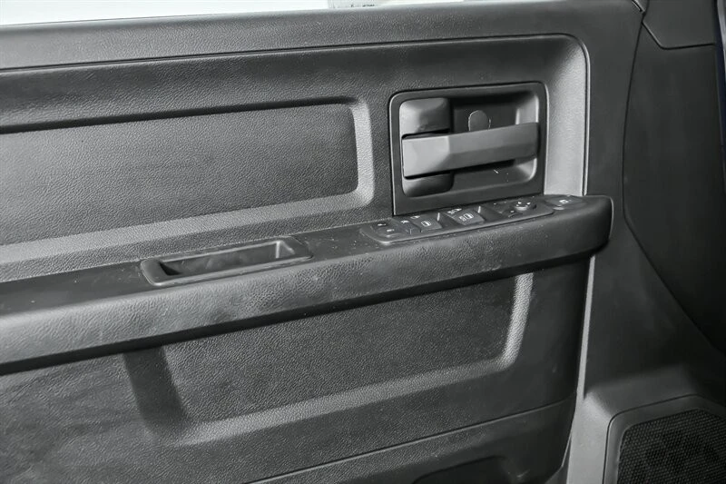 2023 Ram 4500 & 5500 - Image 16 of 21