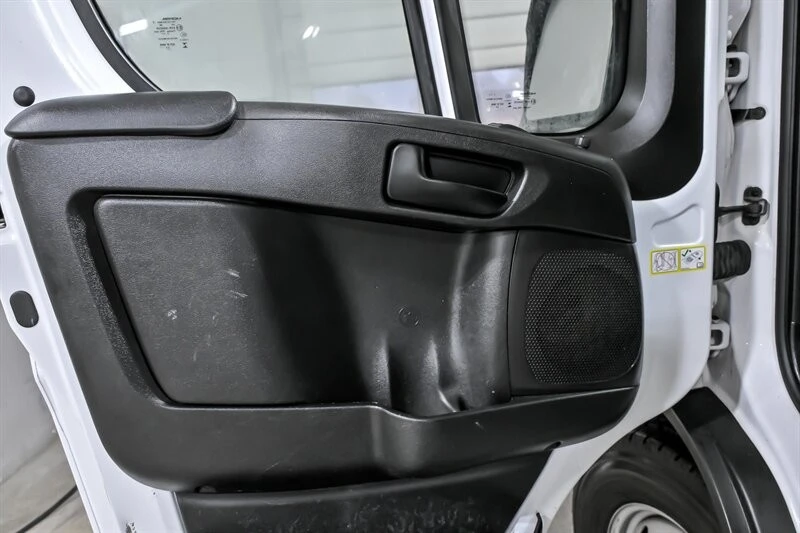 2023 Ram ProMaster - Image 13 of 21