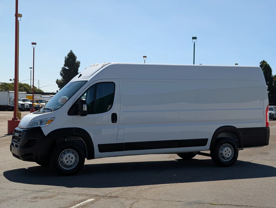 2023 Ram ProMaster - Image 2 of 12