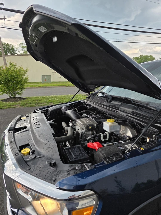 2023 Ram 1500 - Image 17 of 19