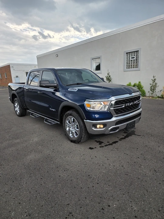 2023 Ram 1500 - Image 8 of 19
