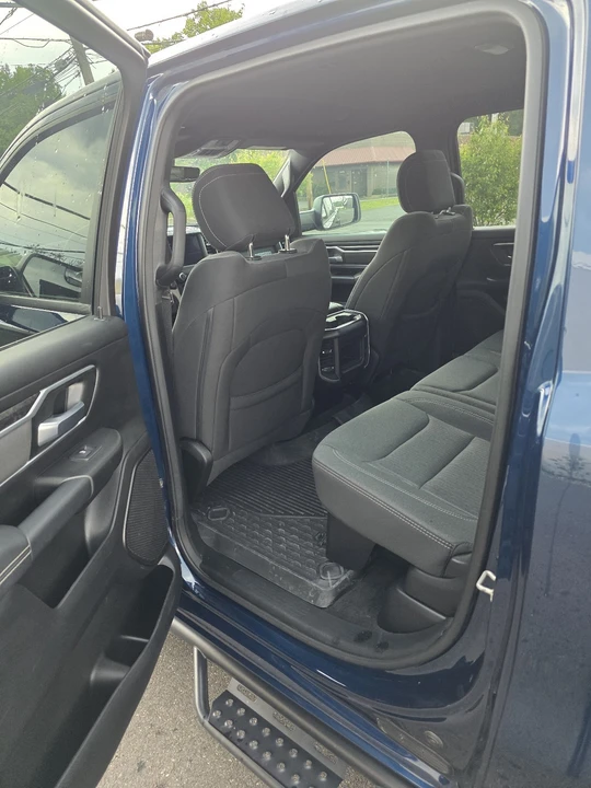 2023 Ram 1500 - Image 12 of 19