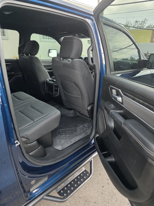 2023 Ram 1500 - Image 10 of 19