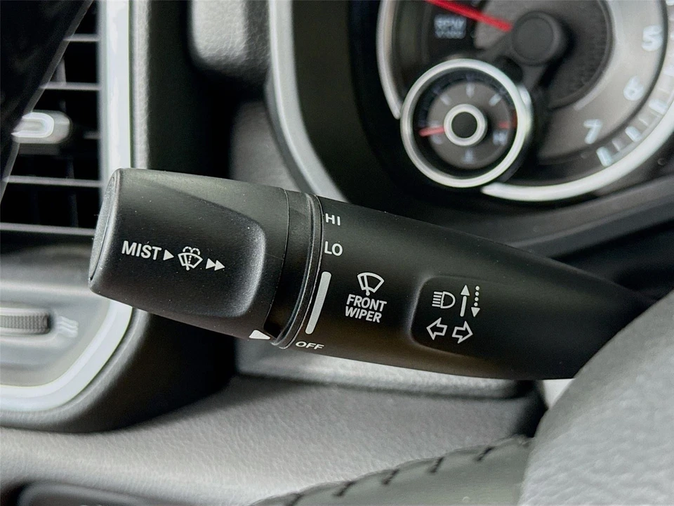 2023 Ram 1500 2nd Gen - Image 5 of 31