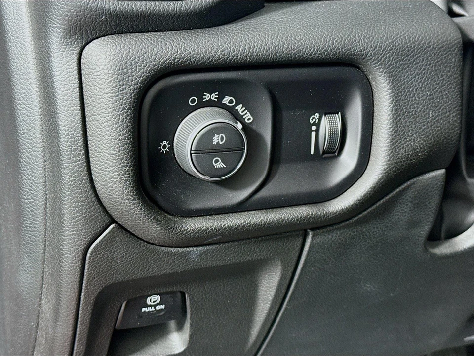 2023 Ram 1500 2nd Gen - Image 7 of 31