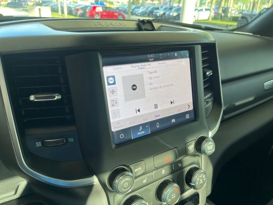 2023 Ram 1500 2nd Gen - Image 9 of 12