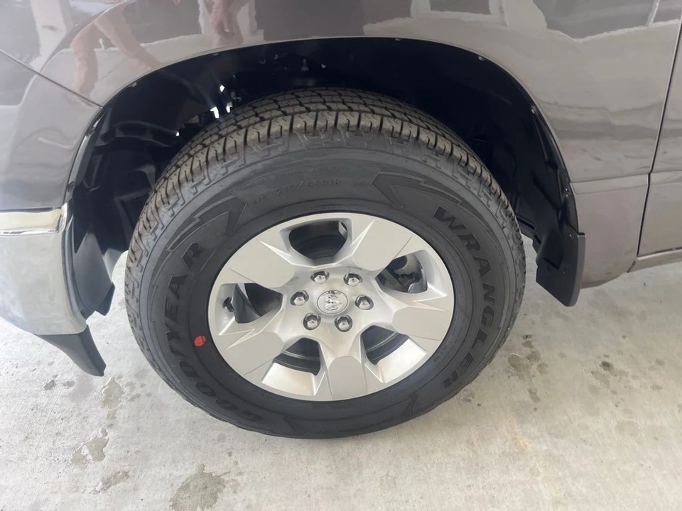 2023 Ram 1500 2nd Gen - Image 11 of 12