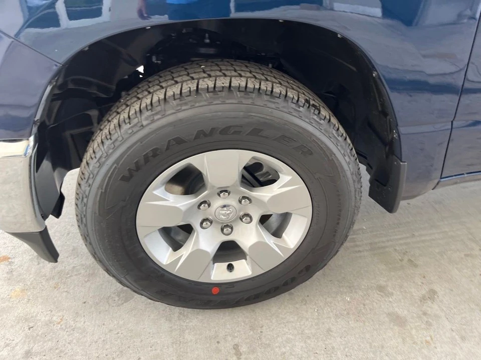 2023 Ram 1500 2nd Gen - Image 11 of 12