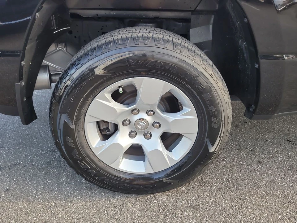 2023 Ram 1500 2nd Gen - Image 5 of 21