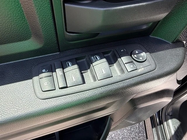 2023 Ram 1500 1st Gen - Image 13 of 31