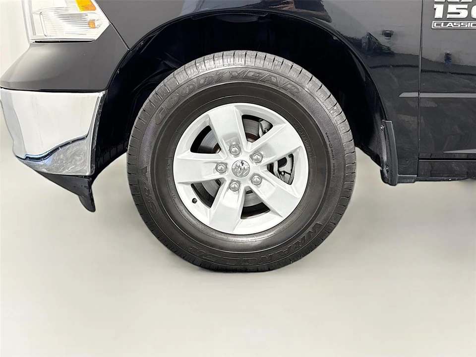 2023 Ram - Image 25 of 31