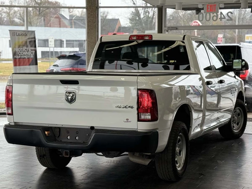 2023 Ram - Image 15 of 31