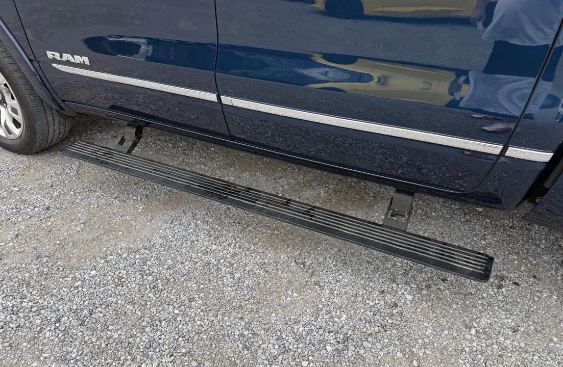 2023 Ram 1500 2nd Gen - Image 9 of 16