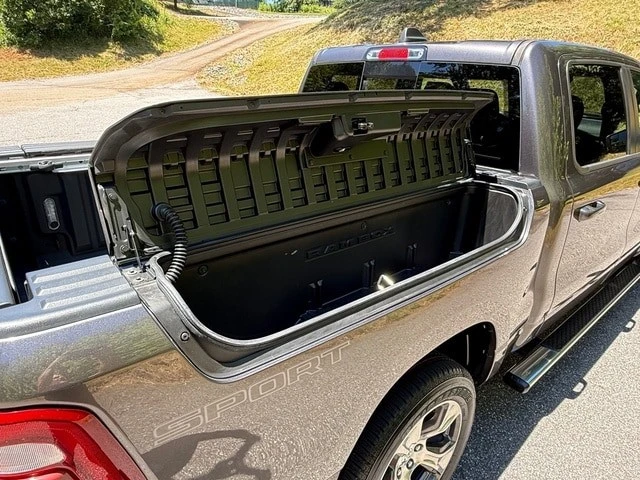 2023 Ram 1500 2nd Gen - Image 7 of 31