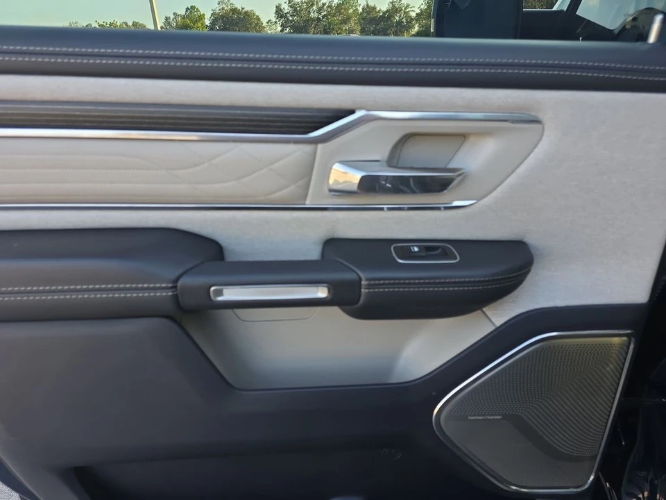 2023 Ram 1500 2nd Gen - Image 9 of 12