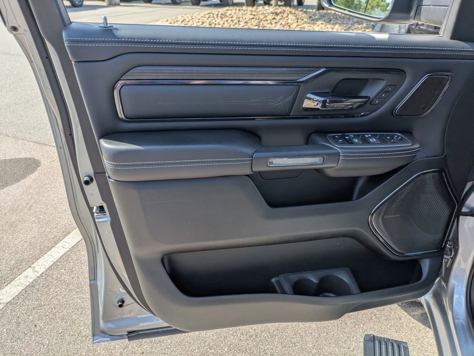 2023 Ram 1500 2nd Gen - Image 15 of 31