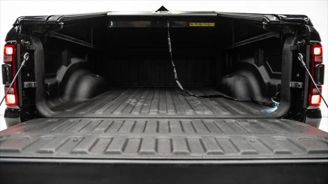 2023 Ram - Image 12 of 31