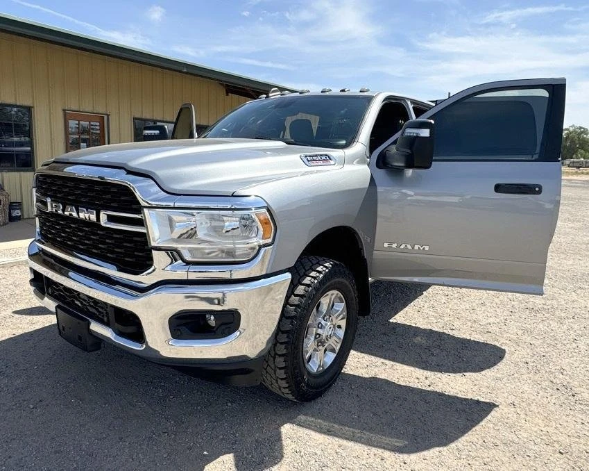 2023 Ram 2500 - Image 14 of 20