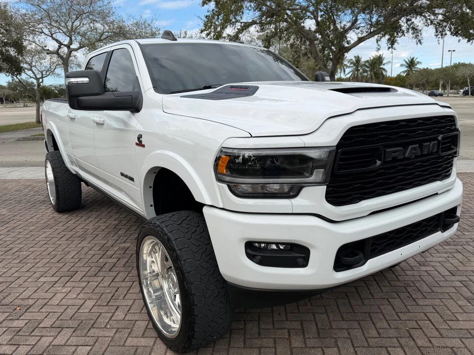 2023 Ram 2500 - Image 3 of 21