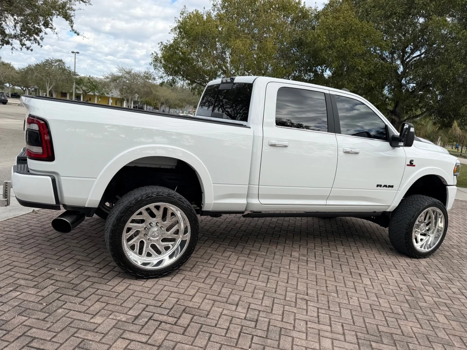 2023 Ram 2500 - Image 8 of 21