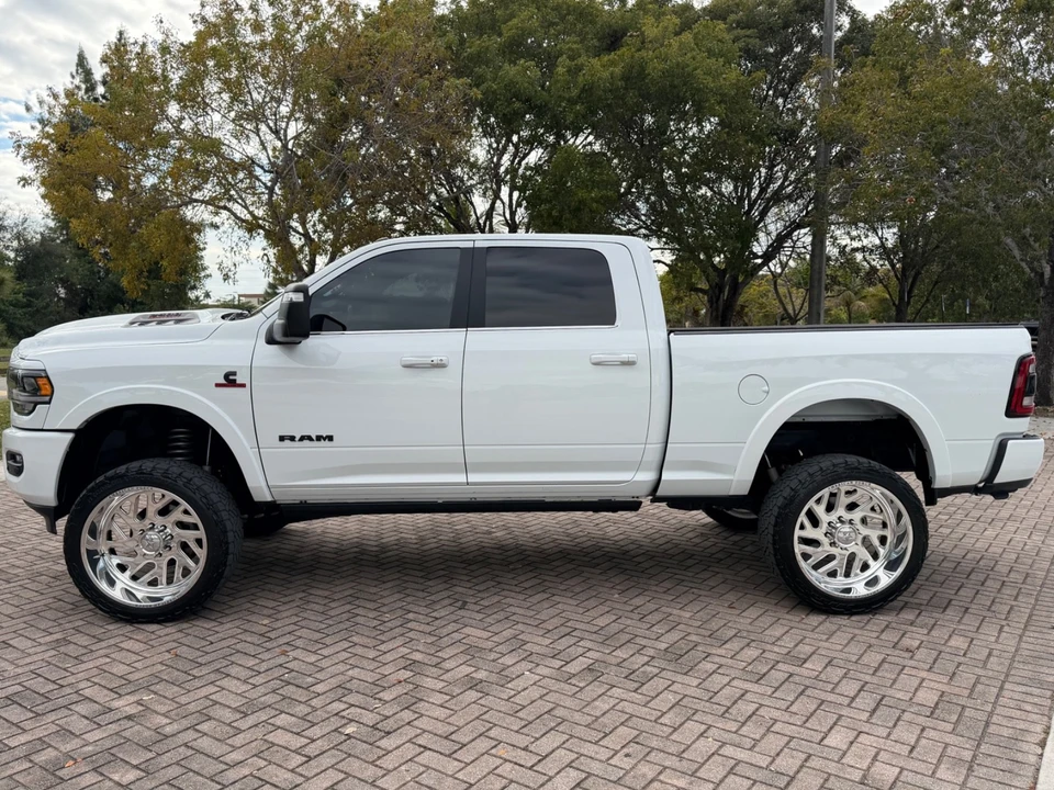 2023 Ram 2500 - Image 10 of 21