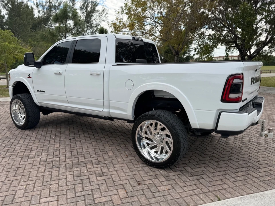 2023 Ram 2500 - Image 12 of 21