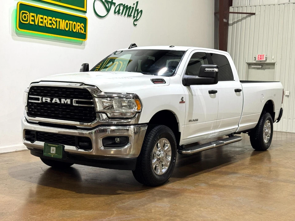 2023 Ram 2500 - Image 3 of 12
