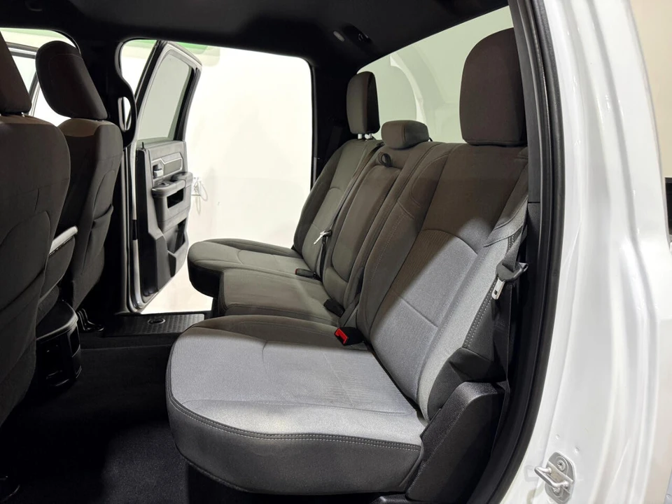 2023 Ram 2500 - Image 17 of 21